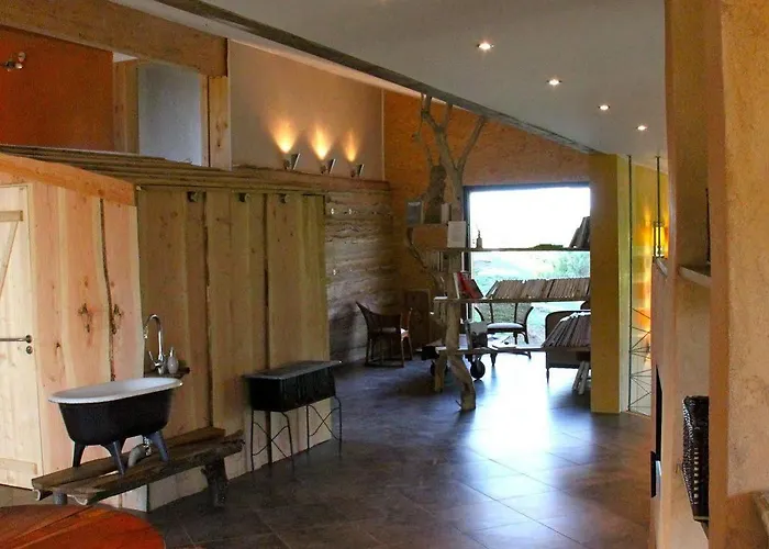 Terragora Lodges - Hebergement Atypique * Les Epesses